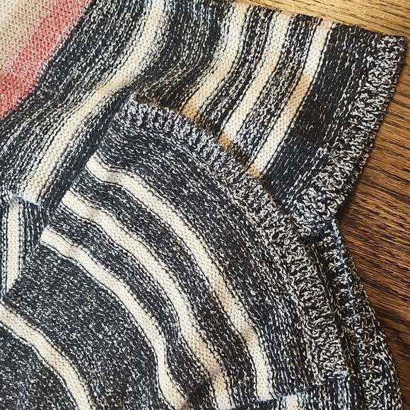 Billabong Baha Beach hoodie with kangaroo pocket size Small - Picture 6 of 7